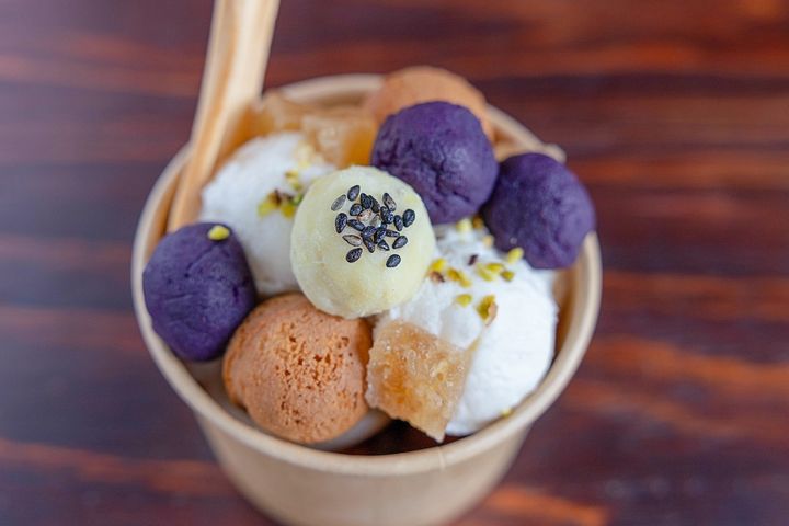 たまご不使用の自家製アイスのパフェは700円