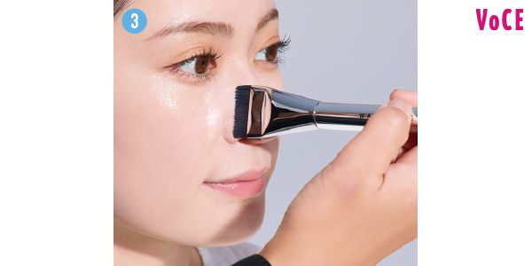 面がピタリと密着！ 毛穴埋め力も優秀