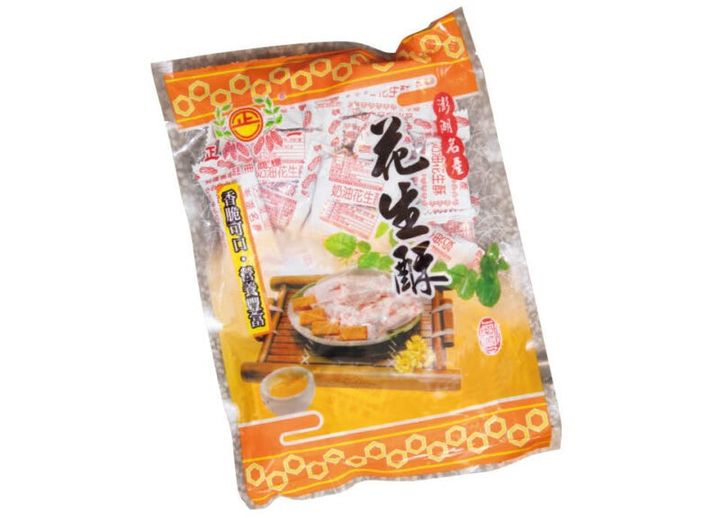 澎湖（ポンフー）銘菓のピーナッツ菓子（145元）はザクほろっとした食感。個包装なのでお土産にもぴったり。