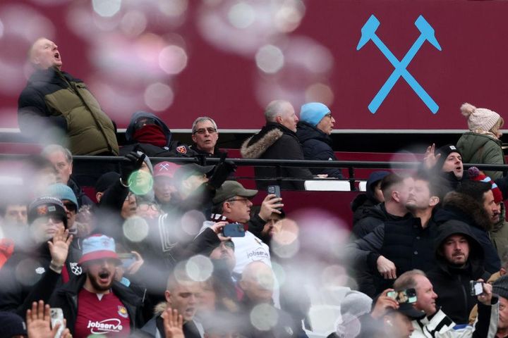 昨季のプレミアで「逮捕されたファンが最も多かったチーム」TOP5