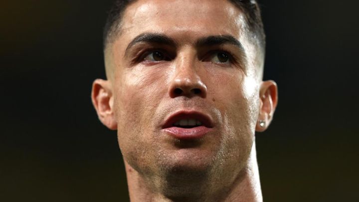 C・ロナウド、世界に7本しかない2億円の超高級限定コラボ腕時計を贈呈される