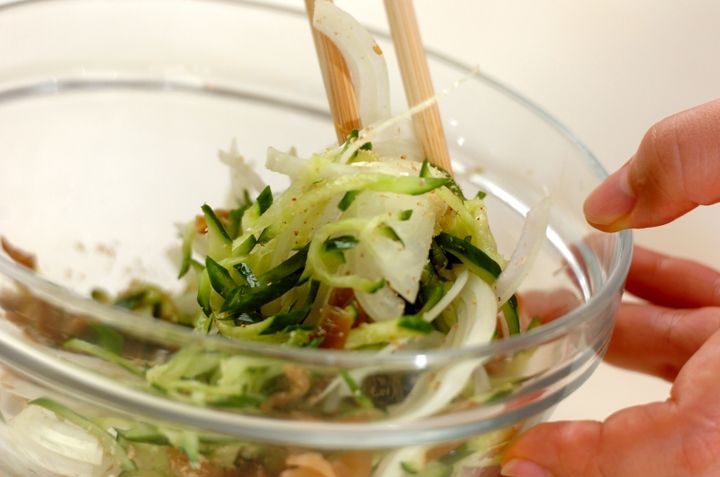 キュウリとザーサイの和えものの作り方1