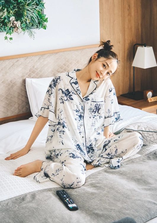 寝苦しい夜も可愛く乗り切る休日おうちコーデ