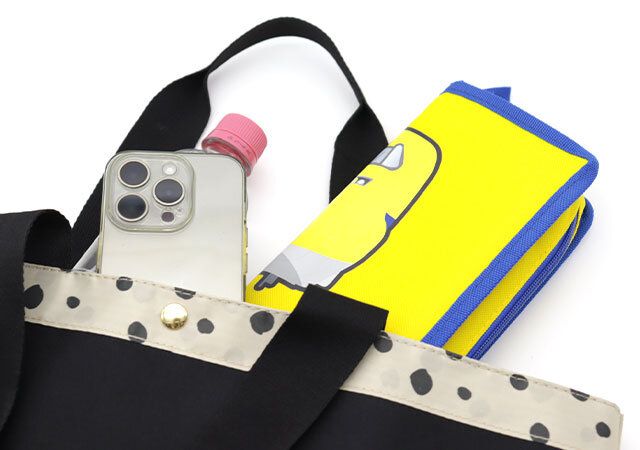 携帯チェアを持ち運び