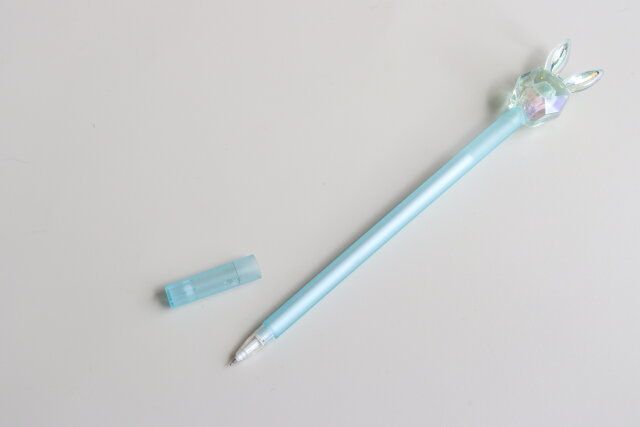 おもしろいボールペン（ダイヤモンドラビット、蓋タイプ）