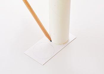 0歳の育脳おもちゃ♪ トイレットペーパーの芯で「にんじんマラカス」を作ろう！の画像3