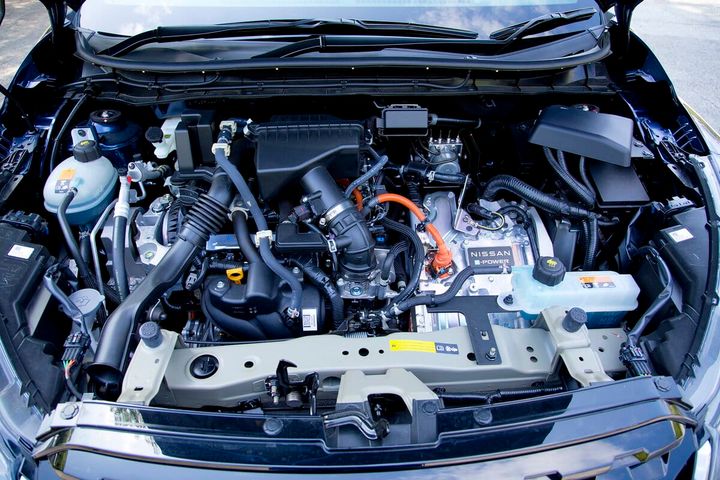 日産キックスe-POWER 4WD