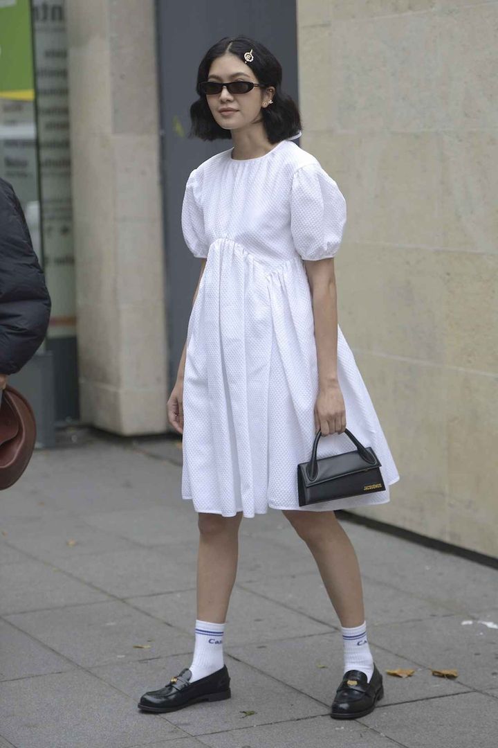 画像: モノトーンに任せガーリーな気分に浸って