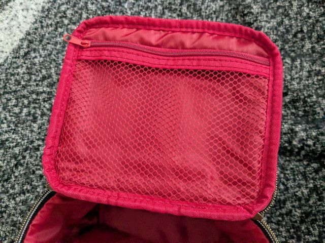 エレガンスコスメポーチメッシュポケット