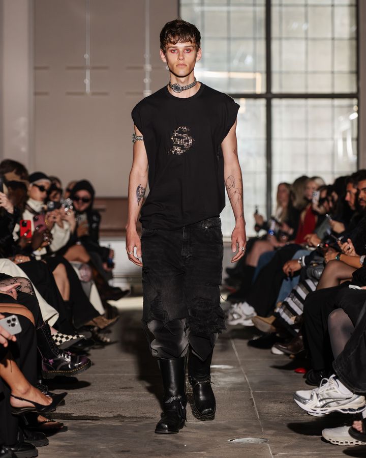 シームス 2026年春夏コレクションより。