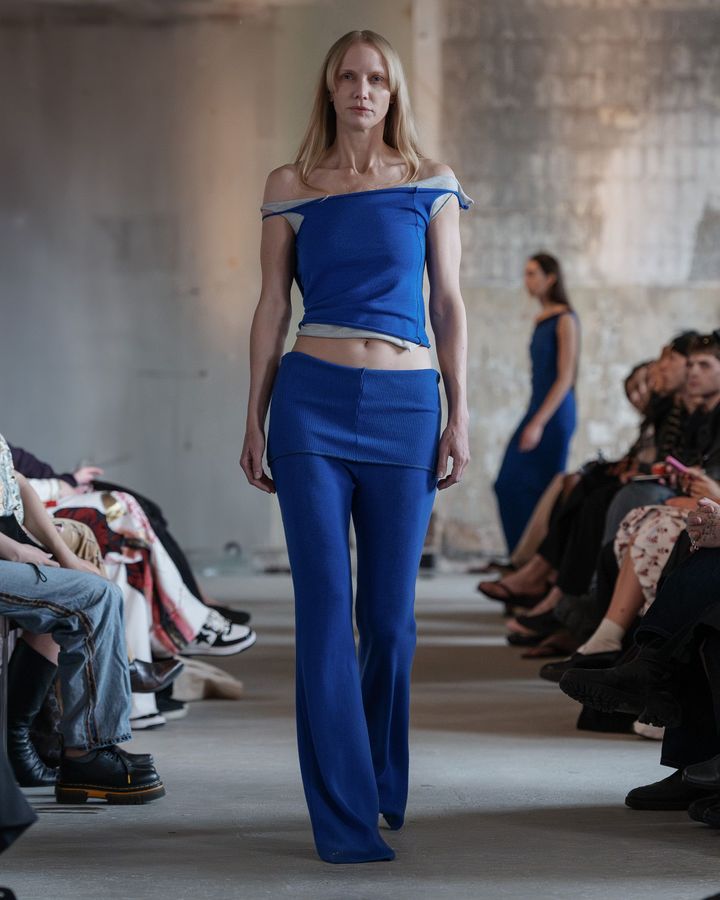 スタジオ コンスタンス 2026年春夏コレクションより。