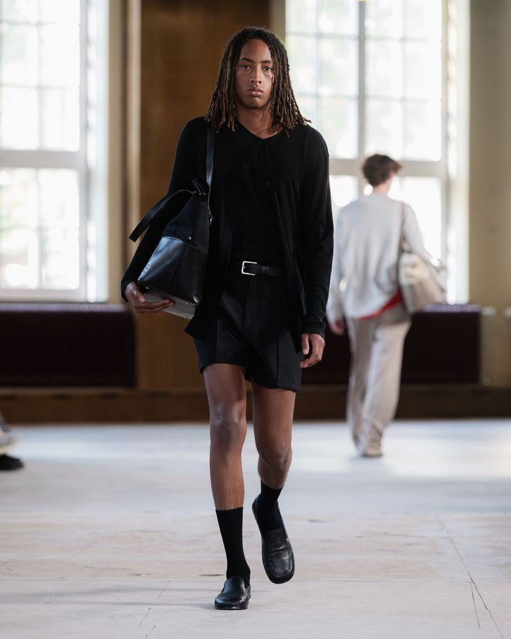 パストテンス 2026年春夏メンズコレクションより。