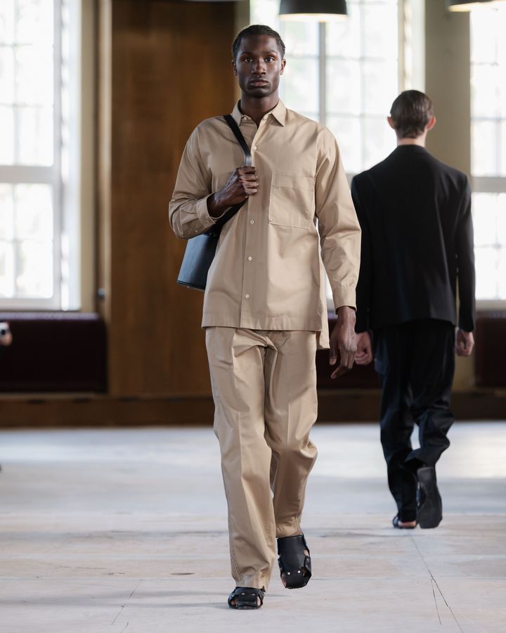 パストテンス 2026年春夏メンズコレクションより。