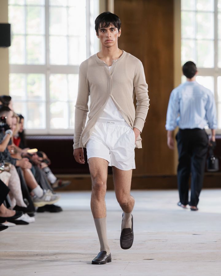 パストテンス 2026年春夏メンズコレクションより。