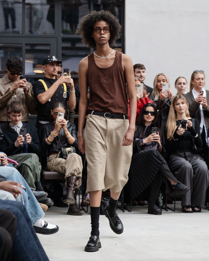 テメスゲン 2026年春夏コレクションより。