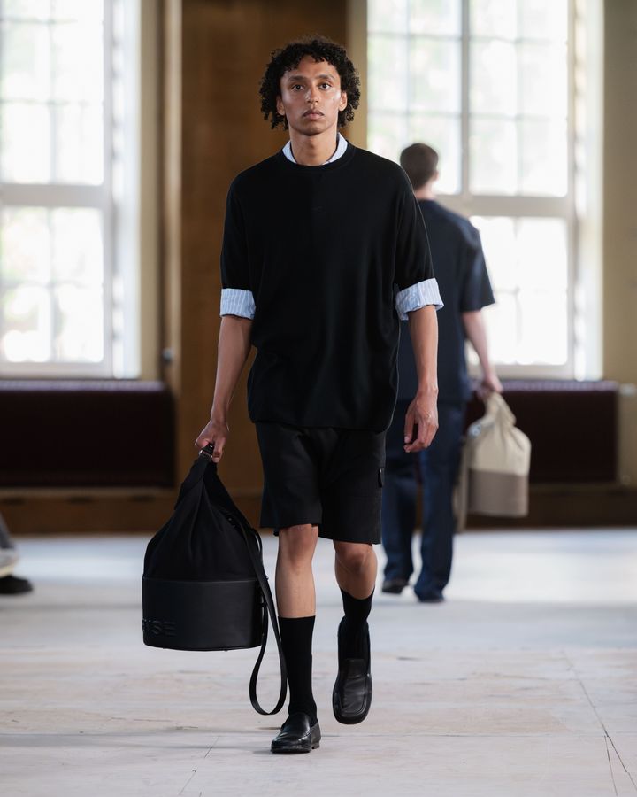 パストテンス 2026年春夏メンズコレクションより。