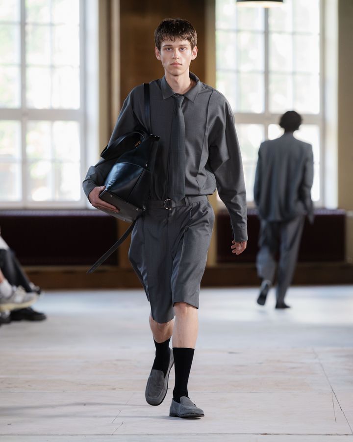 パストテンス 2026年春夏メンズコレクションより。