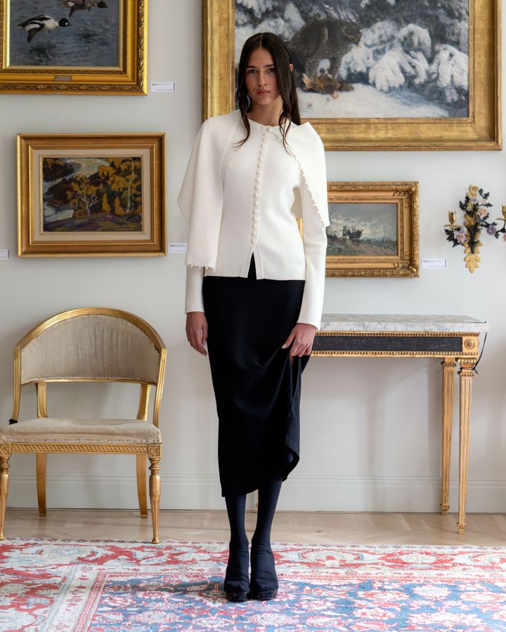 レオニ 2026年春夏コレクションより。