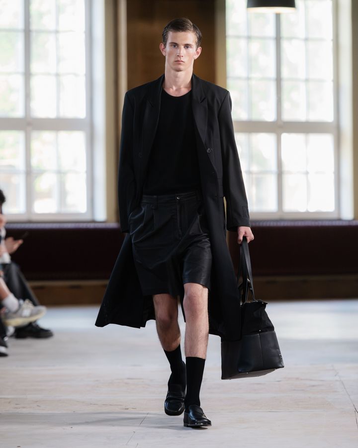 パストテンス 2026年春夏メンズコレクションより。