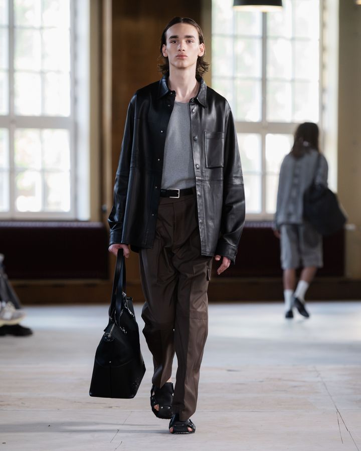 パストテンス 2026年春夏メンズコレクションより。