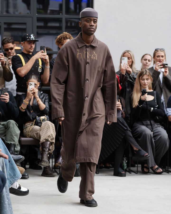 テメスゲン 2026年春夏コレクションより。