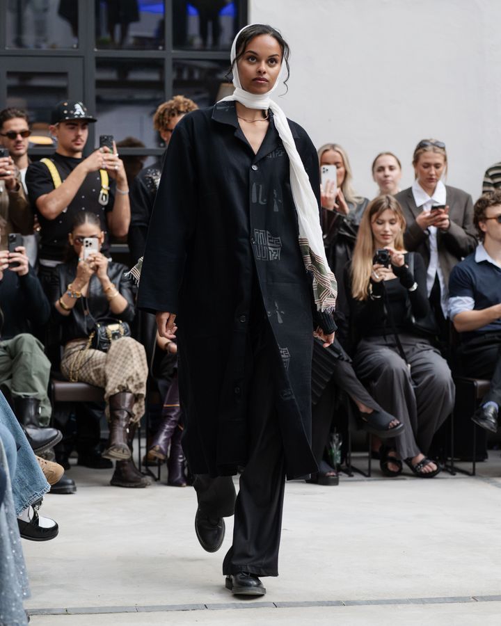 テメスゲン 2026年春夏コレクションより。