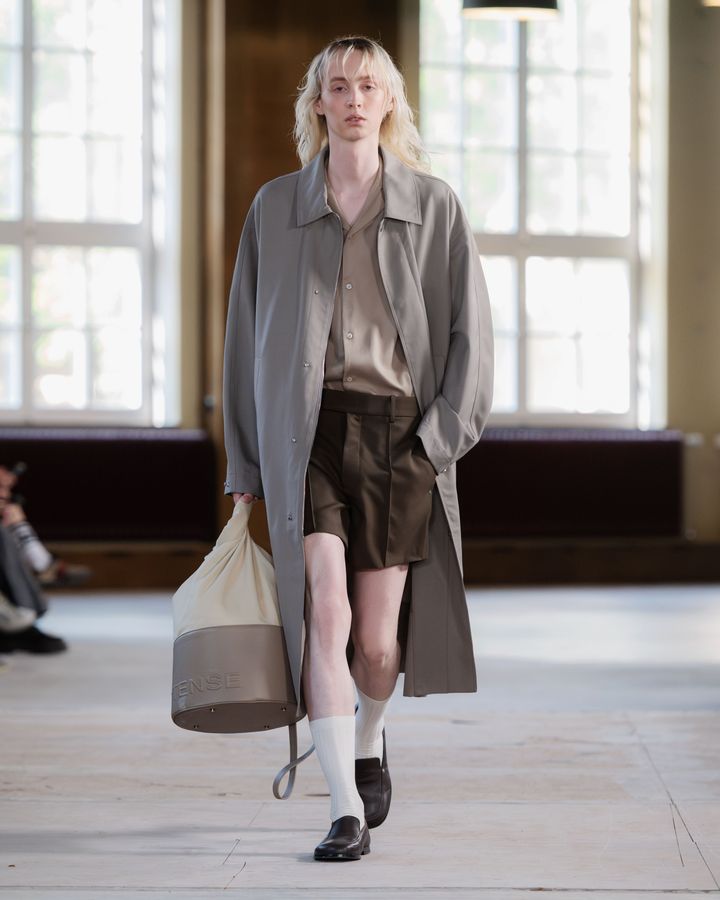 パストテンス 2026年春夏メンズコレクションより。