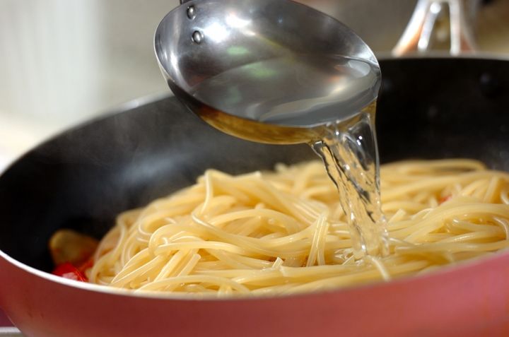チキンとトマトのバジルスパゲティーの作り方4