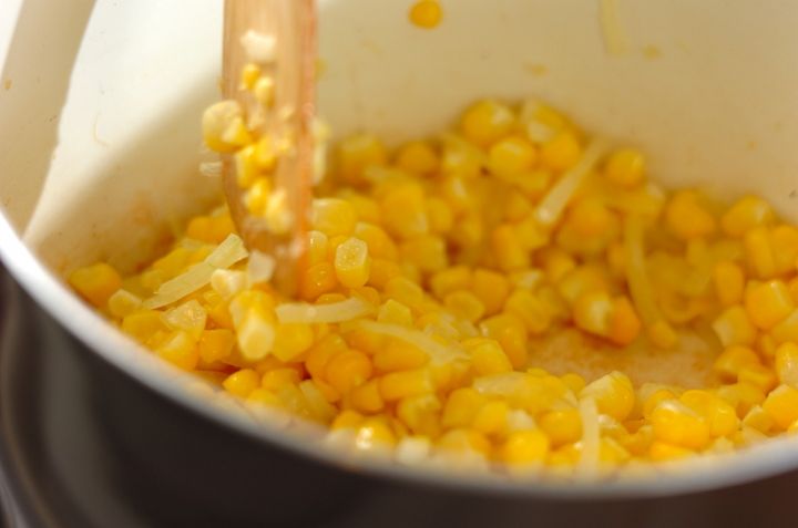 生トウモロコシで！基本のコーンポタージュの作り方1