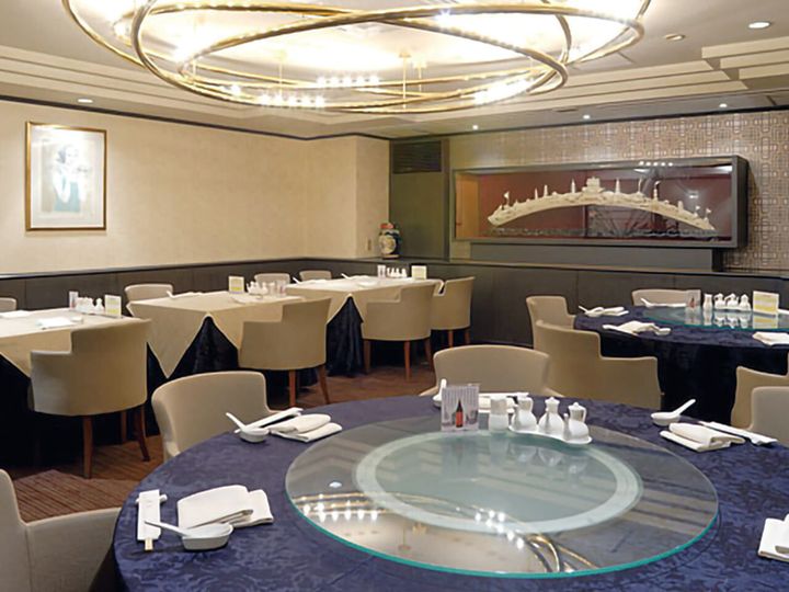 新潟『中国料理レストラン 慶楽』の内観