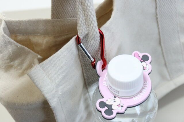 ＜ミッキー＆ミニー＞ボトルホルダーカラビナ 持ち運び