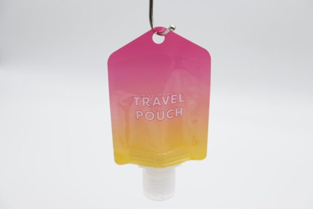 ダイソーの掛けられるつめ替えパウチ4