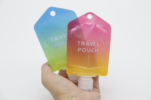 ダイソーの掛けられるつめ替えパウチ3