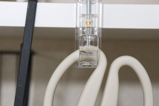 セリア 奥までがっちりはさんで取り付けフック 使用例