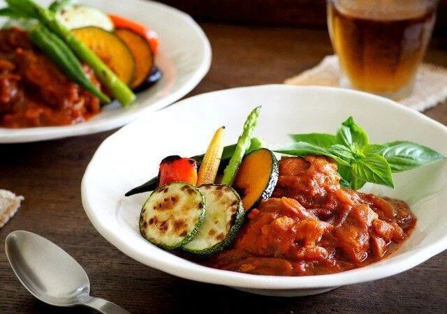 ほろっと柔らかチキントマトカレー