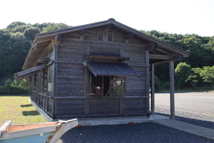 志摩の海女さんが心を込めておもてなし。焼き立て魚介類を満喫できる「海女小屋体験施設さとうみ庵」