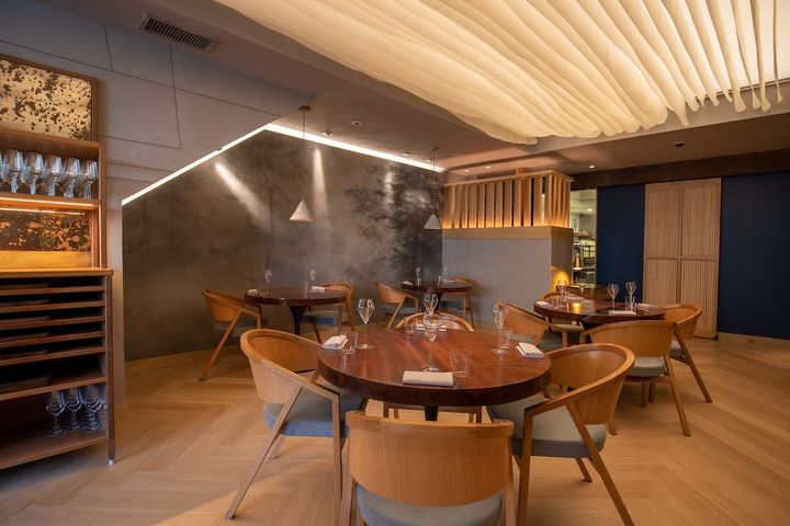 2023年にリノベーションを完了した店内。壁を取り払い、より開放的なダイニングルームになった。Photo_ Jason Bowman