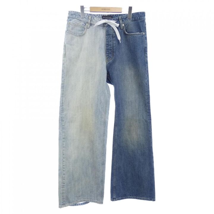 バレンシアガのジーンズ