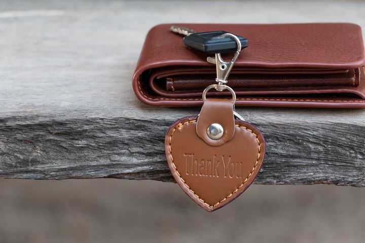 鍵が付いた革のキーリング