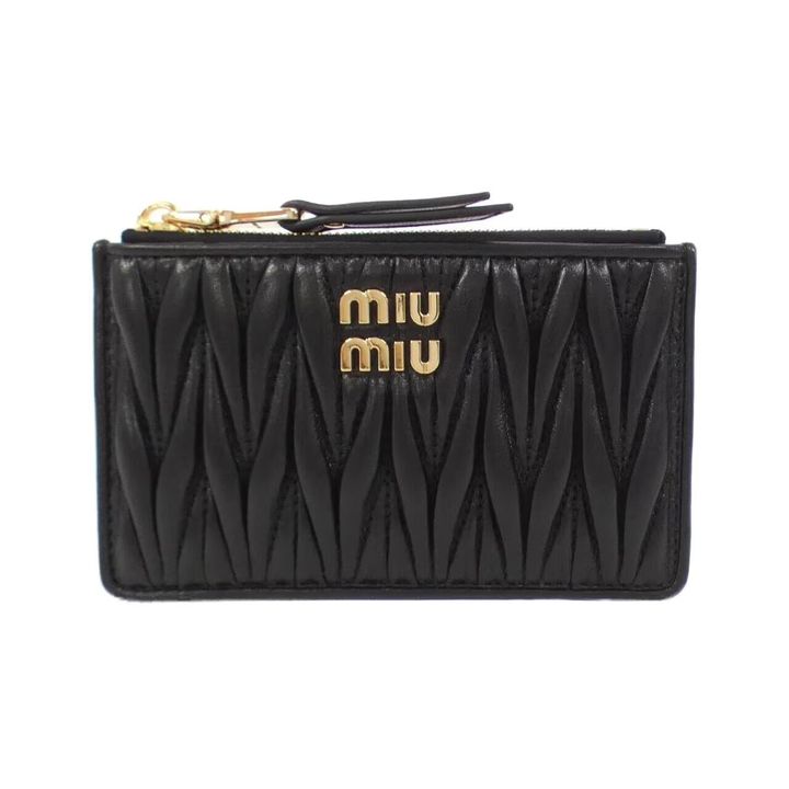 ミュウミュウのマテラッセレザー カードケース