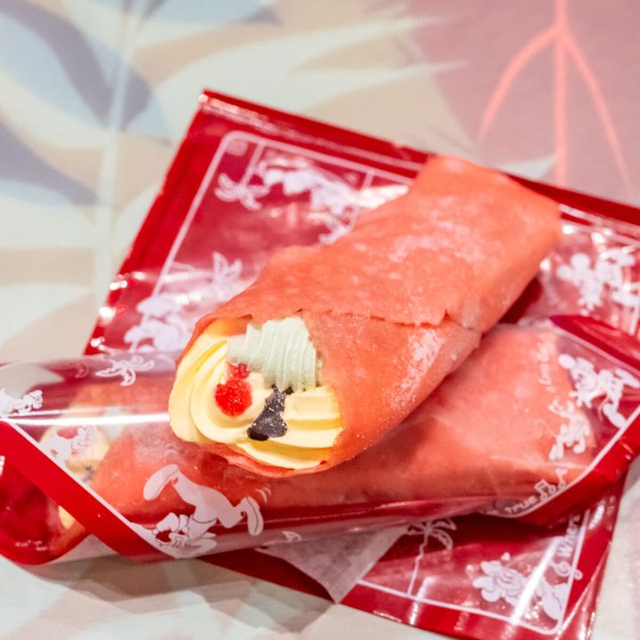 東京ディズニーランド「フローズンクレープ（ストロベリー＆ピスタチオホイップ）」開発秘話インタビュー