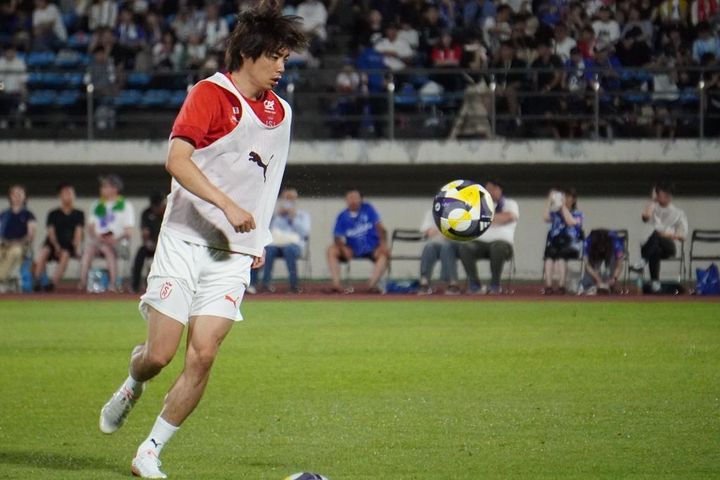 日本代表FW伊東純也、親善試合モンテディオ山形戦取材のQoly編集部撮影写真を公開