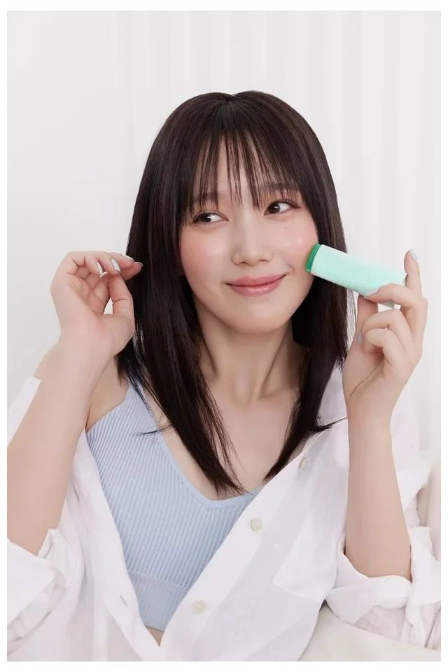 本田翼 バイティースリー クリアサンスティック