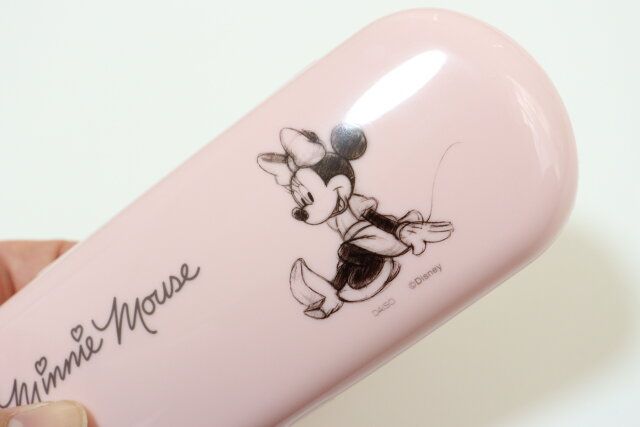 ダイソーのマルチケース（ミッキー／ミニー）が可愛い