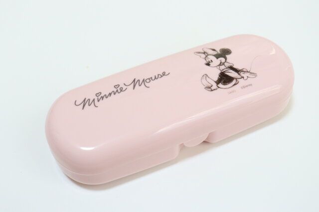 ダイソーのマルチケース（ミッキー／ミニー）のパッケージ