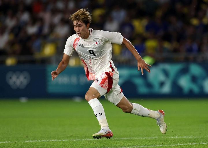 日本が誇る23歳世界的ダンサー、パリ五輪サッカー日本代表選手と高校のクラスメイトだった！「一緒に過ごす時間も多かった」