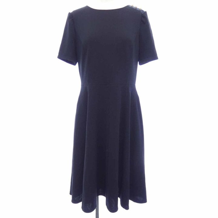 トッカのネイビーワンピース