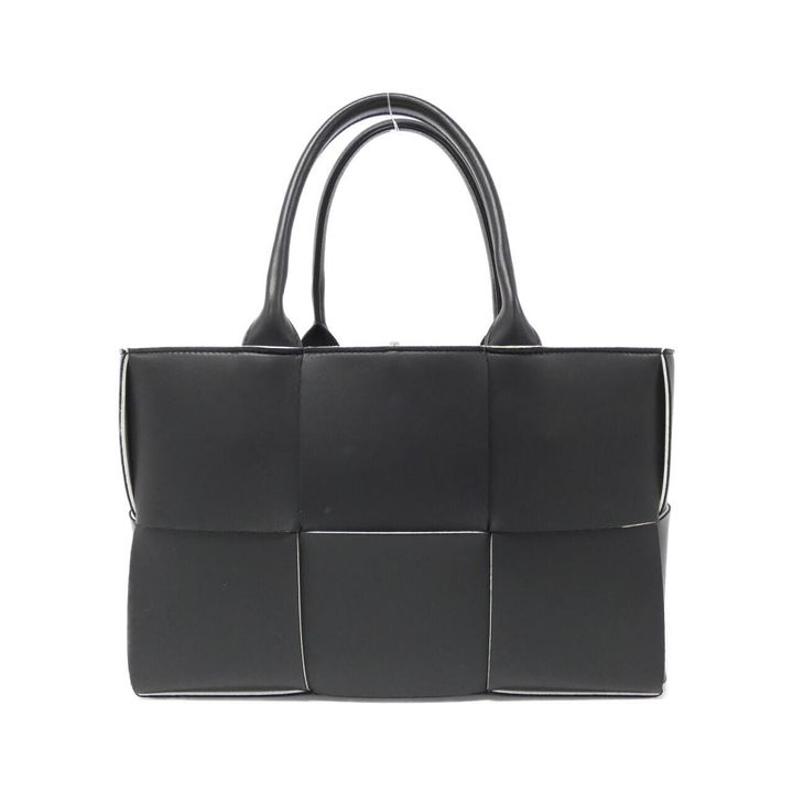 ボッテガヴェネタのアルコトートバッグ