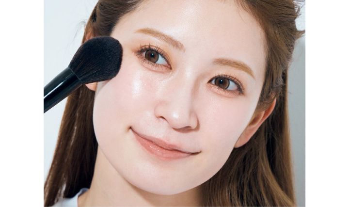 吉田朱里 崩れないベースメイク パウダー