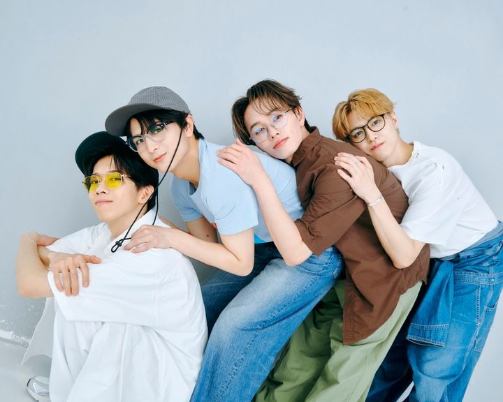 【超特急②】リョウガ＆タカシ＆マサヒロ＆ハルのTシャツ×メガネSNAP【リョウガ「装飾品をつけたい」】